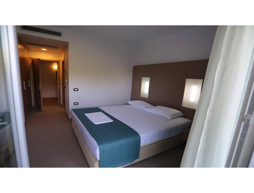 Hotel Voloreka Tushemisht Zimmer foto